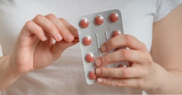 ¿Tomé la píldora del día siguiente y la menstruación no descendió?